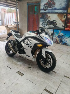 <span class=keywords><strong>Moto</strong></span> sportive de course Kawasaki <span class=keywords><strong>Mini</strong></span> Ninja d'occasion à essence avec moteur de 250 cm³ et 400 cm³ - Extrêmement puissante - Product Image 6