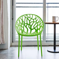 Chaise en plastique empilable moderne et imperméable avec assise en polypropylène en forme de corail pour hôtel, salle à manger, salon et jardin