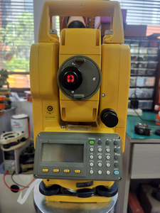 GPT-3002N d'occasion 2 "Instrument d'arpentage 500m sans prisme utilisé <span class=keywords><strong>90</strong></span>% nouvelle station totale à prix bon marché - Product Image 4