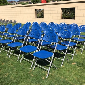 Chaise pliante en acier et plastique avec dossier en éventail et crochet métallique pour événements extérieurs, <span class=keywords><strong>location</strong></span> de mobilier commercial et hôtelier - Product Image 3