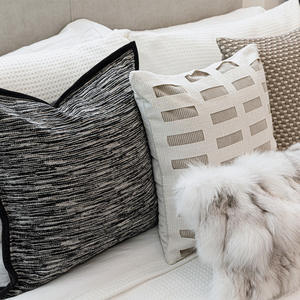 Wholesale Custom king Size Hotel Decorative Bed Runner Luxury Fancy Hotel <strong>Cushion</strong> Cover with <strong>Matched</strong> Bed Runner <strong>Set</strong> Decorative - Product Image 4