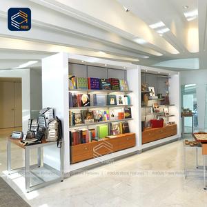 Tienda de regalos personalizada Diseño de interiores Estante de exhibición al por menor <span class=keywords><strong>Boutique</strong></span> Tienda de mercancías Muebles Recuerdo moderno Accesorios de ropa - Product Image 2