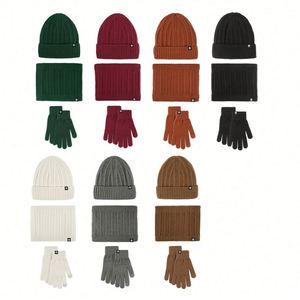 Ensemble trois pièces automne-hiver, bonnet en velours épais chaud avec broderie 3D, écharpe et gants pour les voyages en plein air - Product Image 3