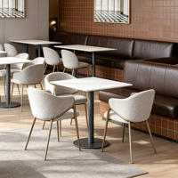 Ensemble de table et de chaises de salle à manger en métal doré moderne pour restaurants privés