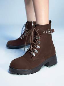 Botines de <span class=keywords><strong>plataforma</strong></span> marrones mate para mujer con ojales metálicos, cordones, cremallera lateral y correa con hebilla - Product Image 3