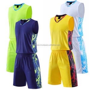 Ensemble maillot et shorts de basket-ball imprimés pour hommes et femmes, uniforme unisexe personnalisé de haute qualité et prix bon marché - Product Image 6