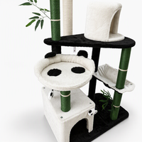 Adorable arbre à chat multi-niveaux Panda en bambou avec poteaux à gratter en sisal, hamac en peluche et jouet suspendu pour chats d'intérieur