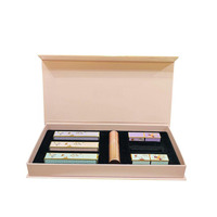Emballages magnétiques de cosmétiques personnalisés Coffrets cadeaux en papier rose Coffret trio de brillant à lèvres