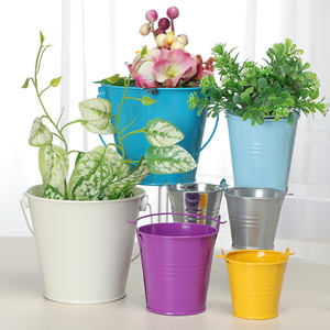 लोहे की बाल्टी के विभिन्न रंग धातु फूलों के बर्तन, शादी और घर के बगीचे की सजावट के लिए - Product Image 3