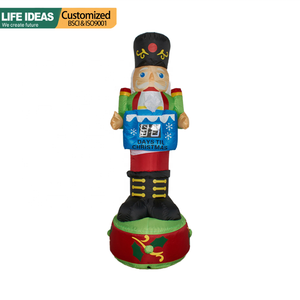 Decorazione Natalizia Gonfiabile Gigante Schiaccianoci da 6 Piedi con Luci Interne, Ventola Integrata e Corde di Ancoraggio - Product Image 1