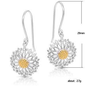 Orecchini Pendenti a Margherita Traforata in Stile Francese per Donne, Bicolore, Floreali, Retrò, Eleganti, Stile Coreano, Gioielli alla Moda - Product Image 2