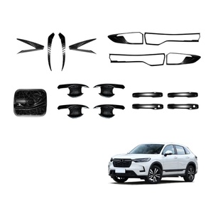 อุปกรณ์ตกแต่งตัวถังรถยนต์คุณภาพสูง ฝาครอบถังน้ำมันเชื้อเพลิง สีดำ ชุดแต่งครบชุด สำหรับ Hrv 2023 - Product Image 3