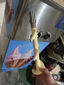 Machine à crème glacée molle alimentée par pompe Jin Li Sheng Maquina de <span class=keywords><strong>bomba</strong></span> Soft Con <span class=keywords><strong>bomba</strong></span> Maquina para hacer Helados industrial 3 Flavor - Product Image 4