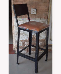 Venta al por mayor a granel de alta calidad Retro Industrial Metal Giron cuero Bar taburete silla venta al por mayor comercial restaurante café muebles comedor café - Product Image 1