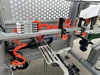 Machine d'emballage automatique horizontale multifonctionnelle Cobot pour cartons, machine de scellage de boîtes en carton avec ruban adhésif