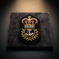 Écusson brodé personnalisé de haute qualité en dentelle avec aigle et couronne de lauriers, à coudre sur tissu pour uniforme ou vêtement