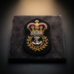 Écusson brodé personnalisé avec aigle et couronne de lauriers, à coudre sur tissu, pour uniforme ou vêtement - Product Image 2