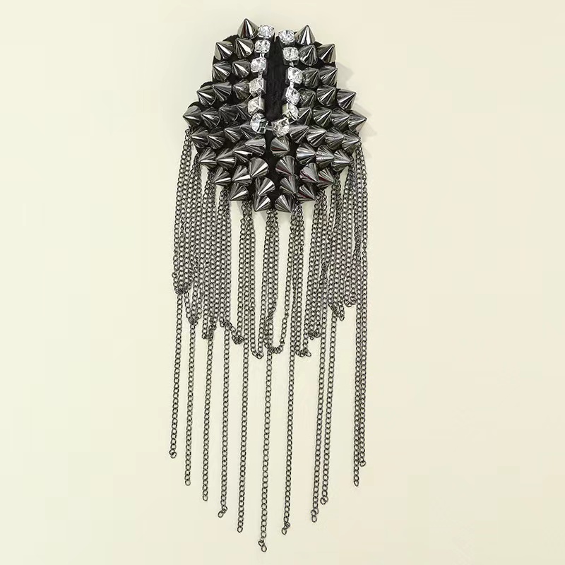 SUPERFINDINGS 2 Pz Moda Nappa Spalline Metallo Punk Spalla Distintivo