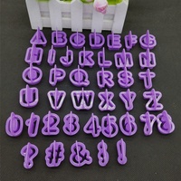 Große Runde Buchstaben- und Zahlen-Kuchendekorationswerkzeuge Keksformen-Set Alphabet Plastik Weihnachts-Keks- und Kuchenausstecher