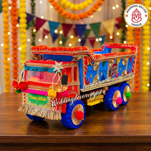 Camion jouet coloré, accessoire décoratif pour la décoration de mariage indien avec détails ornementaux pour la scène de mariage, le mandap et l'entrée - Product Image 4