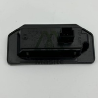 Accessoires pour véhicules électriques transfrontaliers : Éclairage de plaque d'immatriculation arrière 1449730-00-B pour Tesla Model Y