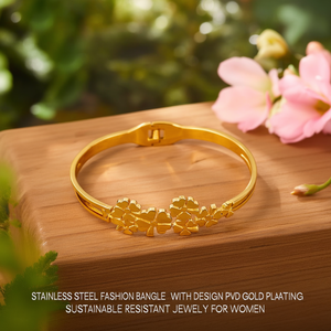 กำไลข้อมือแฟชั่นสแตนเลสสตีลลายโคลเวอร์ ชุบทอง PVD ทนทาน เป็นมิตรต่อสิ่งแวดล้อม สำหรับผู้หญิง - Product Image 3