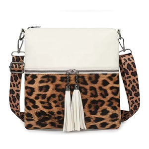Bolso Bandolera de Gran Capacidad para Mujer, con Borlas, Cierre de Cremallera, Diseño de Leopardo, Correa Ajustable - Product Image 2