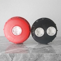 Bouchon de réservoir en plastique pour IBC avec système de ventilation automatique, fermeture à vis en PEHD pour produits chimiques et traitement de l'eau, option de logo personnalisé