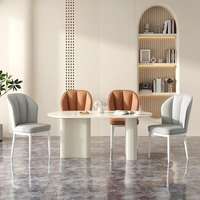 Chaise de salle à manger moderne et contemporaine de luxe, minimaliste, avec dossier, revêtement en cuir PU, pieds en métal - Meubles de maison écologiques pour