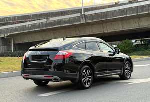 Honda Crosstour 3.0 AWD Zungui Navi Auto 2016, SUV japonais d'occasion, V6 AWD Luxe & Navigation - Product Image 4