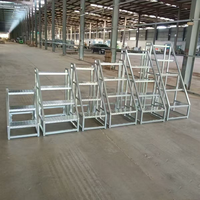 Échelle plateforme industrielle portable avec outils, échelle de sécurité pour le levage et l'escalade, idéale pour les usines et les entrepôts