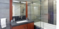 Cabine de douche sans cadre pour chambre d'hôtel européenne, carrée, rectangulaire, en verre trempé coulissant, en pierre artificielle, poignée en acier inoxydable