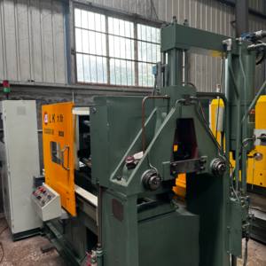 מכונת יציקת לחץ בתא חם קטנה, משומשת, אוטומטית, נשלטת על ידי בקר PLC, מצוידת במנוע - Product Image 4