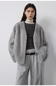 Cappotto Invernale da <span class=keywords><strong>Donna</strong></span> 2026, Design Lussuoso e Caldo, Personalizzabile, Collo Lungo, Taglio Dritto, Pelliccia con Fodera in Seta, Vendita all'Ingrosso - Product Image 5