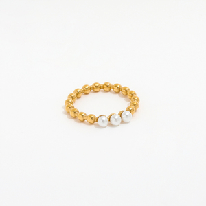 Anillo de Alta Gama Chapado en Oro de 18K con Tres Perlas de Agua Dulce, Joyería de Acero Inoxidable, Anillo de Dedo Moderno - Product Image 1