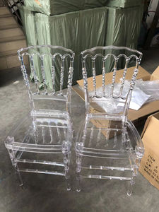 Chaise pour extérieur et intérieur en polycarbonate transparent en résine cristal Napoléon pour mariage - Product Image 6