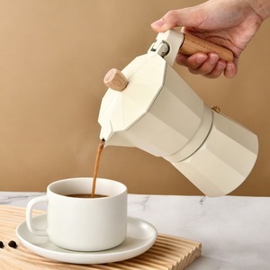 Cafetera <span class=keywords><strong>Moka</strong></span> Italiana con mango de haya nueva para café expreso - Product Image 2