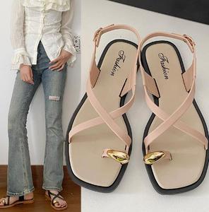 Sandalias planas de una sola correa para mujer, con punta cuadrada, punta abierta, banda cruzada, sin cordones, para verano, para exteriores. - Product Image 2