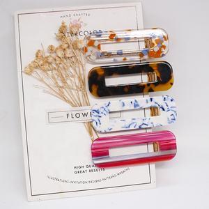 กิ๊บติดผมอะคริลิคทรงสี่เหลี่ยมแบบโปร่ง สีสันสดใส สไตล์จระเข้ สำหรับผู้หญิง ขายดี มี MOQ ต่ำ - Product Image 2