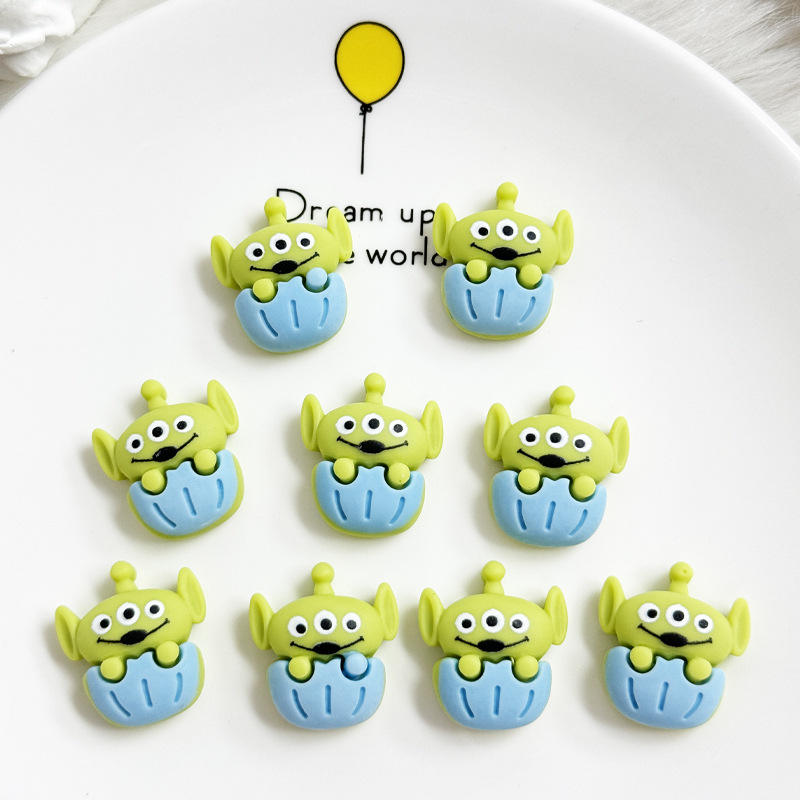 Petit garçon à trois yeux 24*21mm