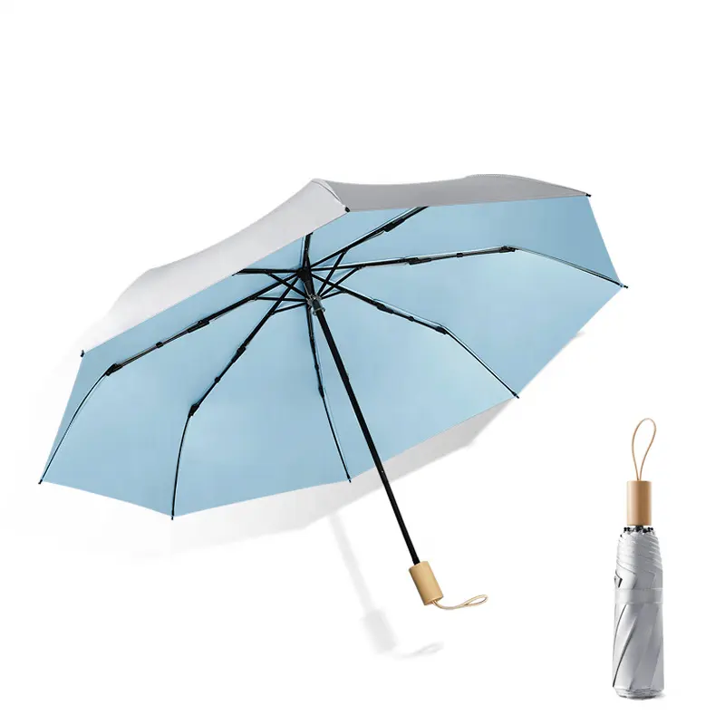 هدية حديثة فائقة الجودة بمقبض خشبي وثلاث طيات يدوية مظلة مطاطية من الفضة والتيتانيوم مظلة إعلانات مضادة للأشعة فوق البنفسجية