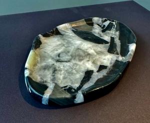 Exquisita Bandeja de Té de Cristal Bvlgari con Patrón Único de Mármol, Artesanía para el Área de Descanso del Vestíbulo del Hotel - Product Image 4