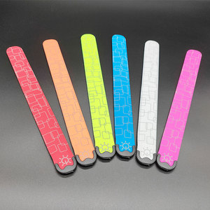 USB có thể sạc lại Phản Quang <span class=keywords><strong>LED</strong></span> đêm an toàn Vòng đeo tay phát sáng trong bóng tối <span class=keywords><strong>Armband</strong></span> cho đi xe đạp - Product Image 4