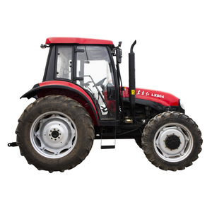 Trattore Diesel a 4 Ruote Motrici da 80 CV ad Alta Efficienza con Cabina e Turbo per Tutti i Tipi di Lavori Agricoli - Product Image 5