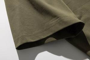 เสื้อสตรีทแวร์แบบสวมใส่ได้ทั้งชายและหญิง ผ้าโพลีเอสเตอร์/ไนลอนถักน้ำหนัก 250 กรัม พิมพ์โลโก้ตามสั่ง ผลิตตามแบบ ODM แห้งเร็ว สไตล์วินเทจ ทรงโอเวอร์ไซส์ แขนสั้น - Product Image 4