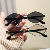 Lunettes de soleil ovales rétro Lucky pour hommes, lunettes de soleil de rue avec diamants, lunettes de soleil de protection UV pour l'extérieur, lunettes de soleil vintage