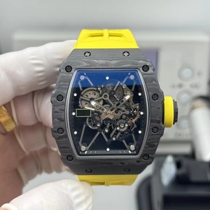 Reloj mecánico de alta gama personalizado UMIF RM67-02 CRMA7 con movimiento Vaucher, luminoso, de lujo, de carbono NTPT, esqueleto francés. - Product Image 1