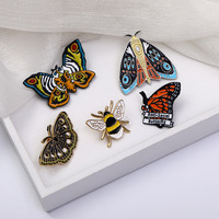 Épinglette en émail goutte d'huile de papillon créatif et tendance Broche insigne Sac Cadeau pour hommes et femmes Bijoux de mode Accessoires