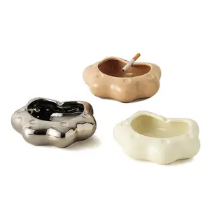 Lovely Cat Claw Ceramic Ashtray Creative Fashion Home Living Room and Office Decoration