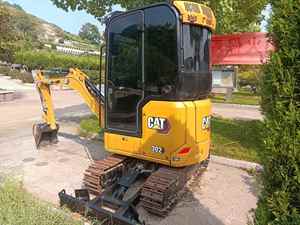 Offre Spéciale Caterpillar Cat302CR a utilisé l'excavatrice de ferme capacité de 2 tonnes avec des composants de noyau de pompe et de moteur en bon état - Product Image 3